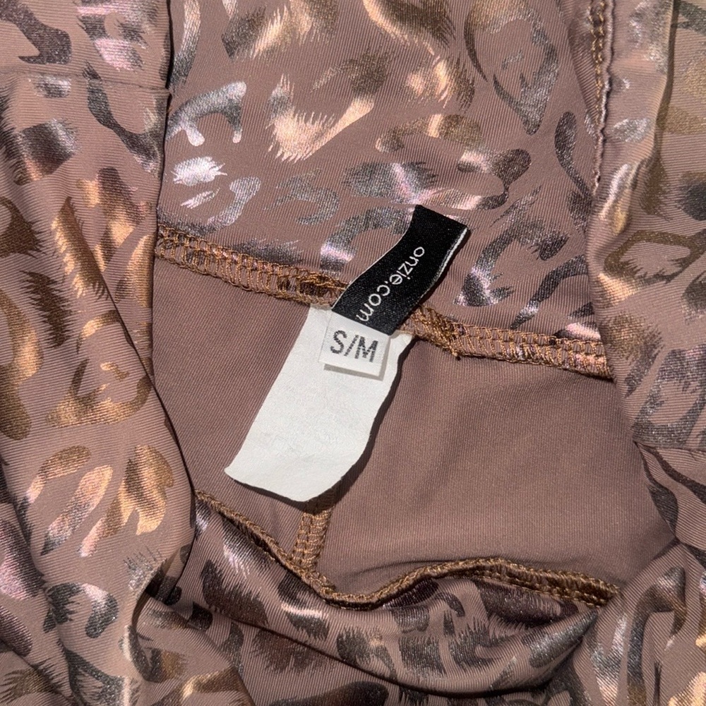 ONZIE Women’s Top Large and Leggings S/M Set Rose gold/Copper.💓💖 D12 - Picture 10 of 11